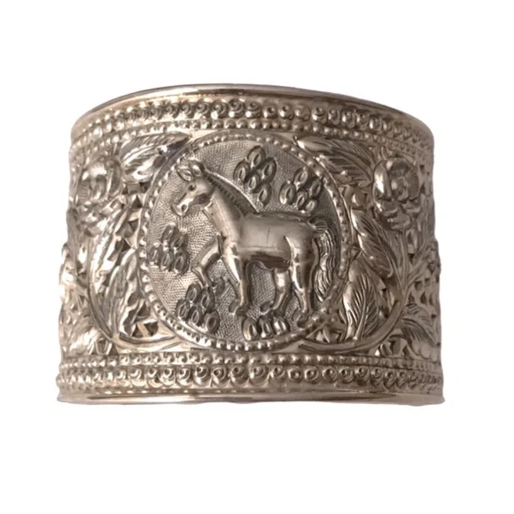 Vintage Equestrian Sterling Silver Wide Cuff Bracelet Stamped 925 - Picture 1 of 12